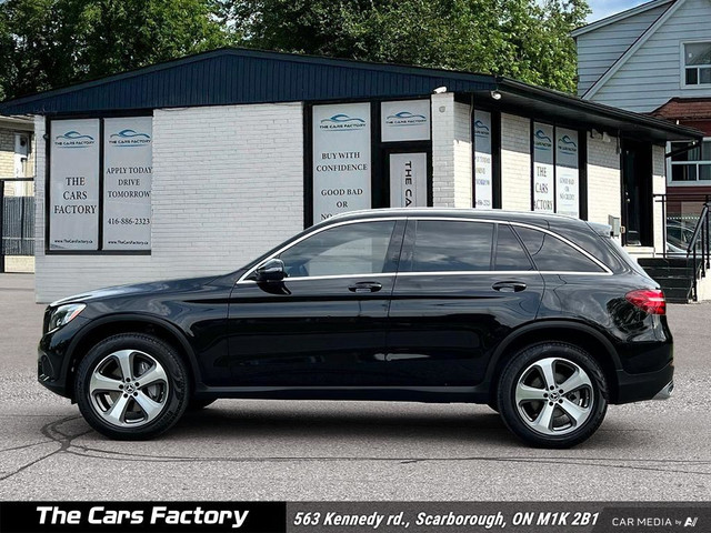 2017 Mercedes-Benz GLC GLC 300 4MATIC 1-Owner No Accident! in Cars & Trucks in City of Toronto - Image 3