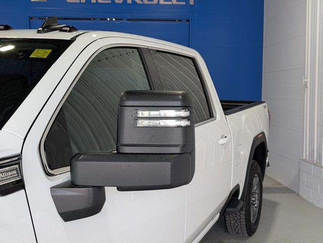 2025 GMC Sierra 2500HD SLE- Snow Plow Prep/Camper Pkg in Cars & Trucks in Barrie - Image 4