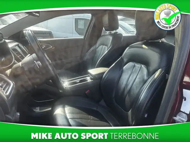 Chrysler 200 C berline 4 portes TA 2016 à vendre in Cars & Trucks in Laval / North Shore - Image 16