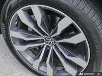 ROOF RACK BARS & BOX Engine: Regular Unleaded V-6 3.6 L/220 L/100Km City: 13.8 L/100Km Hwy: 10.2 Saf... (image 8)