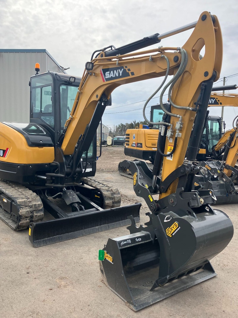 SANY 5 TON EXCAVATOR SY50U Heavy Equipment Moncton Kijiji