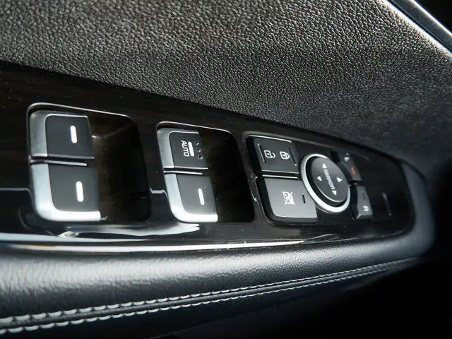 2019 Kia Sorento EX 2.4 | Awd | Heated Seats and Steering Wheel dans Autos et camions dans Ville d’Edmonton - Image 13
