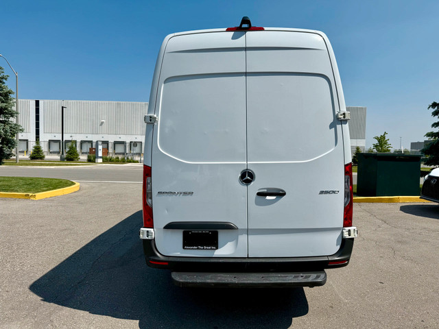 2019 Mercedes-Benz Sprinter Cargo Van 170WB - ONLY 128K! in Cars & Trucks in Oakville / Halton Region - Image 4