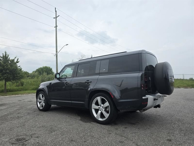 2023 Land Rover Defender 130 P400 First Edition (2) in Cars & Trucks in Oshawa / Durham Region - Image 3