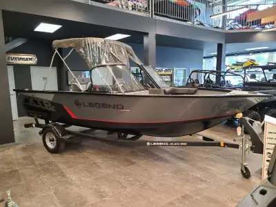 LEGEND 18 XTR 2023 Quand votre famille et vous attendez toute lannée pour la saison de la pêche vous...