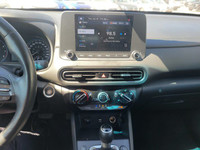 Recent Arrival! Air Conditioning, Apple CarPlay & Android Auto, Emergency communication system: Blue... (image 4)