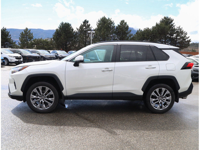 2022 Toyota RAV4 Limited - No Accidents / BC Vehicle / 1 Owner in Cars & Trucks in Penticton - Image 2