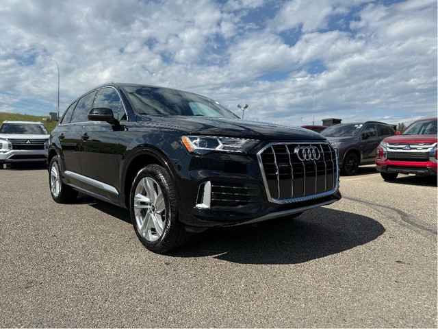 2023 Audi Q7 Komfort 45 TFSI quattro in Cars & Trucks in Calgary - Image 3