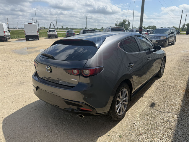2021 Mazda 3 Hatchback in Cars & Trucks in Winnipeg - Image 4