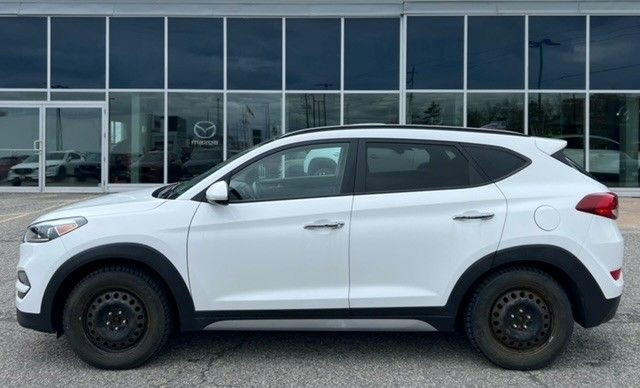 2018 Hyundai Tucson 1.6T SE AWD / 2 sets of tires in Cars & Trucks in Ottawa - Image 2