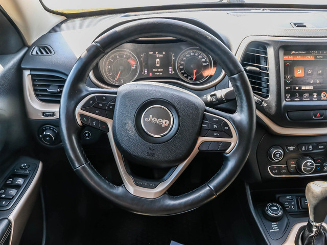2018 Jeep Cherokee North in Cars & Trucks in London - Image 3