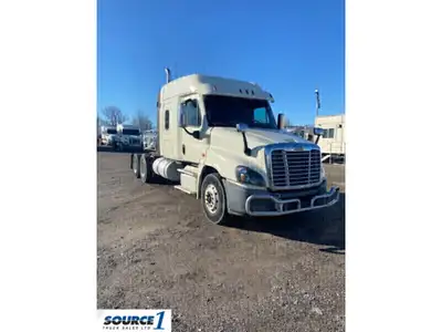 Just Arrived 2 2019 Freightliner Cascadia Heavy Haul Tractors DD15 505HP 1850 Torque 18 speed Eaton...