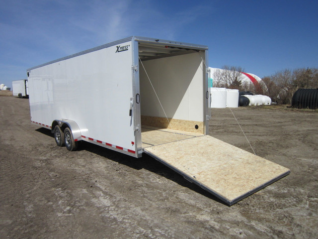 2023 ALCOM XPRESS7X24ES-IF+2 Enclosed Snowmobile Trailer in Cargo & Utility Trailers in Prince Albert - Image 4