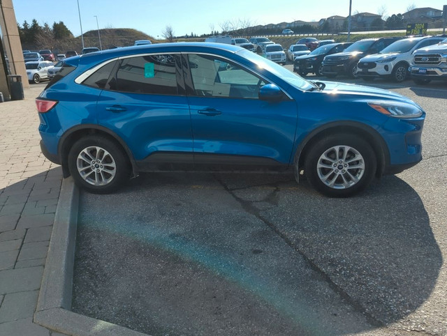  2020 Ford Escape SE AWD, SE, 1.5L ECOBOOST, REVERSE CAMERA, GRE in Cars & Trucks in Stratford - Image 3