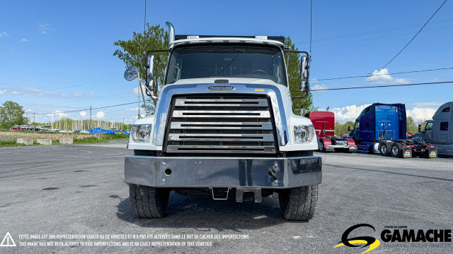 2020 FREIGHTLINER 114SD 12 WHEEL TWIN STEER DUMP TRUCK in Heavy Trucks in Oshawa / Durham Region - Image 3
