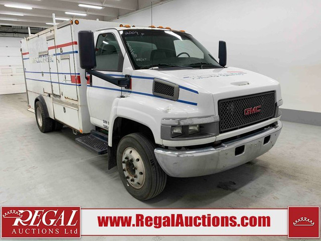 2009 GMC 5500 C5C042 in Cars & Trucks in Calgary - Image 3
