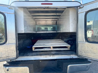 2015 Ford Super Duty F-350 SRW 4x4 8ft Box, Box Cap Crewcab with 6.2L V8 engine, new tires, tilt ste... (image 6)