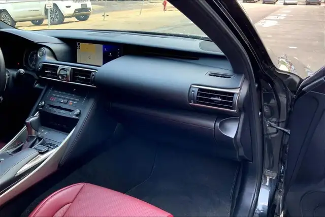 2020 Lexus Is 300 F SPORT 2 in Cars & Trucks in Strathcona County - Image 15