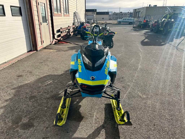 2018 Ski-Doo SUMMIT X 850 175in. FINANCING AVAILABLE in Snowmobiles in Calgary - Image 4