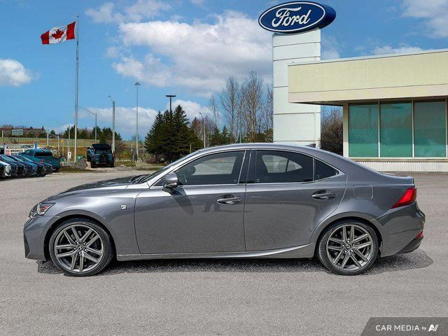 2017 Lexus IS 300 in Cars & Trucks in Kitchener / Waterloo - Image 4