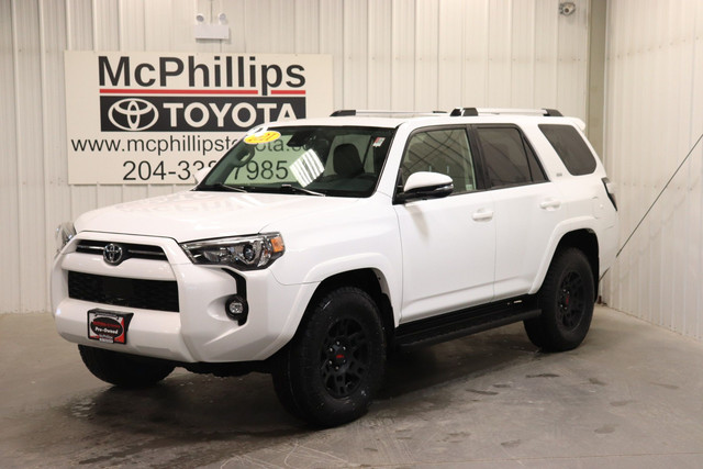 2021 Toyota 4Runner SR5 PACKAGE 4X4 | SUNROOF | HTD SEATS in Cars & Trucks in Winnipeg - Image 2