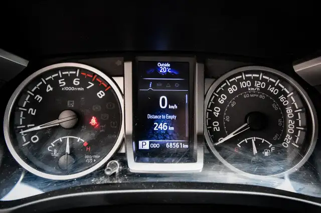 2022 Toyota Tacoma SR5 • SIDE STEPS • HEATED SEATS • CP/AA in Cars & Trucks in Kingston - Image 20