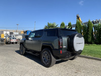 HUMMER EV First Edition Extreme Off-Road package Skid platesr, Rock sliders 35-inch mud-terrain tire... (image 5)