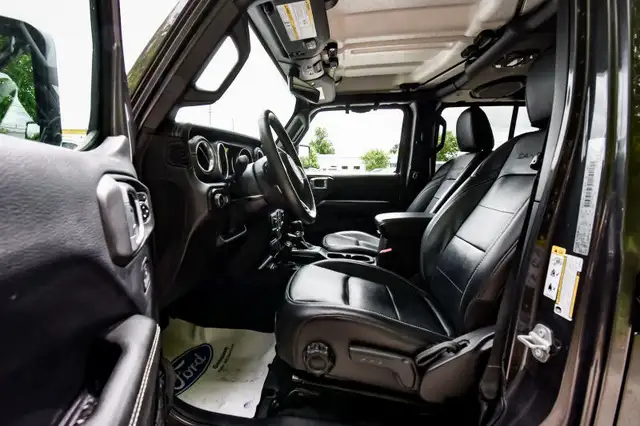 2018 Jeep Wrangler Unlimited Sahara • HEATED SEATS/STEERING • NA in Cars & Trucks in Cornwall - Image 24