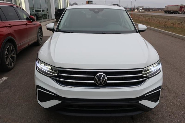 Volkswagen Tiguan Comfortline 4MOTION 2023 in Cars & Trucks in Lévis - Image 2