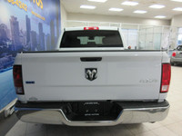 RAM 1500 CLASSIC SLT 2023 V8 5.7 LITRES HEMI BOITE 5'7" CREW-CAB 4X4 TOUT ÉQUIPÉ / ÉCRAN TACTILE / C... (image 4)