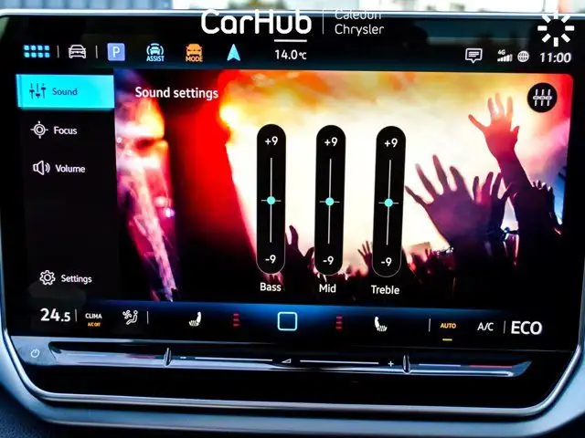 2024 Volkswagen ID.4 Pro Pano Sunroof Navi Heated Front Seats in Cars & Trucks in Mississauga / Peel Region - Image 39