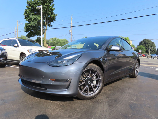 2021 Tesla Model 3 LONG RANGE ALL-WHEEL DRIVE - NAVI - 38,000KMS in Cars & Trucks in Oakville / Halton Region - Image 4