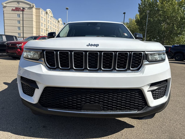 2022 Jeep Grand Cherokee Laredo LUXURY TECH | TRAILER TOW PKG in Cars & Trucks in Edmonton - Image 3