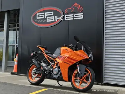 2024 KTM RC 390 The 2024 KTM RC 390 is a high-performance Supersports machine with its roots firmly...