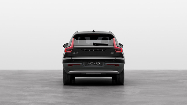 2024 Volvo XC40 in Cars & Trucks in City of Montréal - Image 4