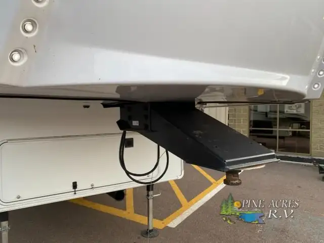 2021 Jayco Eagle 321RSTS in Travel Trailers & Campers in Truro - Image 61