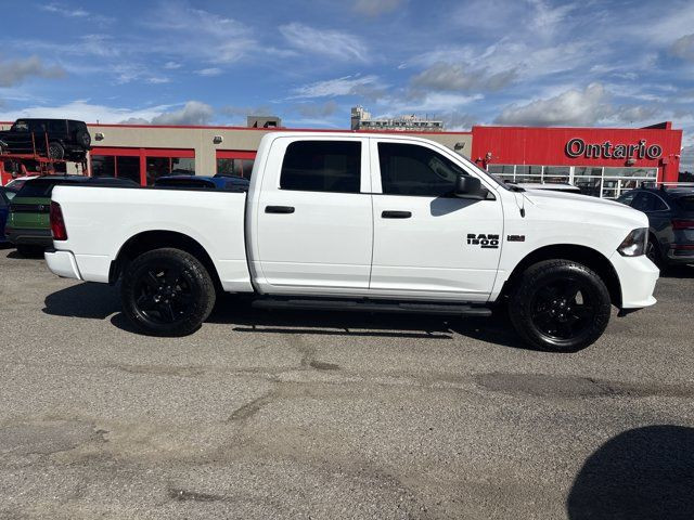 2023 Ram 1500 Classic EXPRESS**CREW**4X4**HEMI**8.4 in Cars & Trucks in Mississauga / Peel Region - Image 4