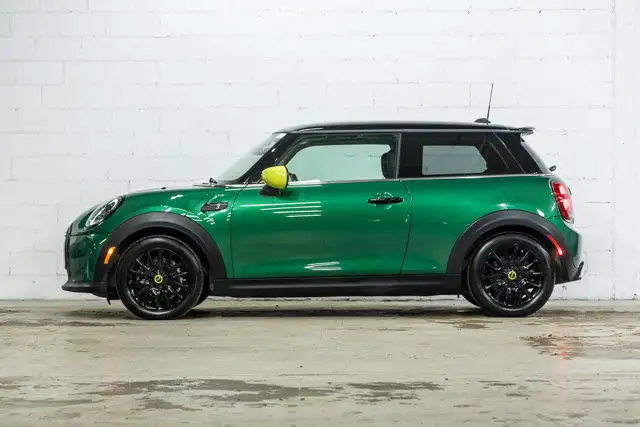 2022 MINI 3 Door Cooper SE 3 Door 100% électrique | Esprit in Cars & Trucks in City of Montréal - Image 5