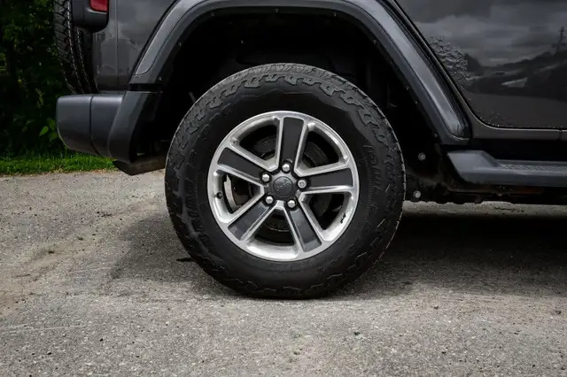 2018 Jeep Wrangler Unlimited Sahara • HEATED SEATS/STEERING • NA in Cars & Trucks in Cornwall - Image 7