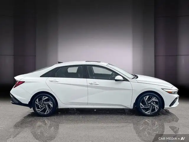 2024 Hyundai Elantra Preferred w/Tech Package | CarPlay in Cars & Trucks in Cambridge - Image 7