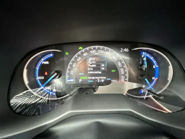 2025 Toyota RAV4 Hybrid XLE - Low Mileage in Cars & Trucks in Edmonton - Image 11