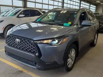 Come see this certified 2022 Toyota Corolla Cross LEPremium - Sunroof, 17 Alloys, Carplay + Android...