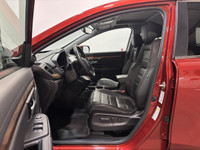 Experience the perfect blend of practicality and innovation with the 2019 Honda CR-V Ex-L, now avail... (image 6)