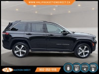 PHEV PLUG IN HYBRID ELECTRIC VEHICLE !ELECTRICITY & GASOLINE 4.2 Le/ 100KM COMBINED HWY/CITY.!ONLY 1... (image 4)