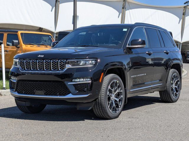 2025 Jeep Grand Cherokee Summit Reserve in Cars & Trucks in Calgary - Image 4