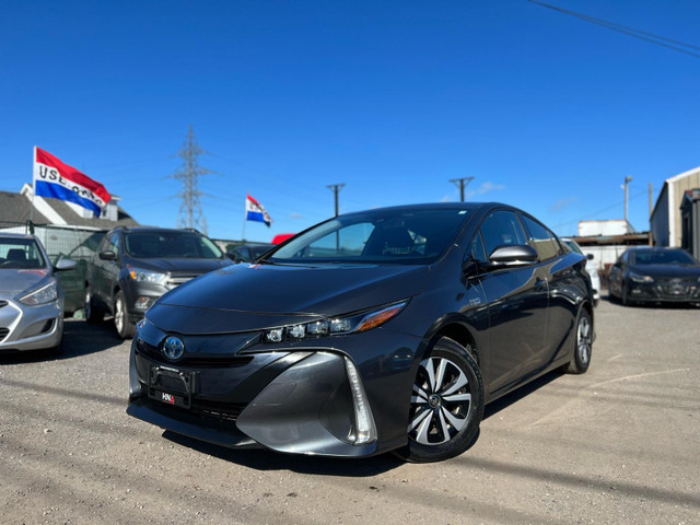 2019 Toyota Prius Prime in Cars & Trucks in Hamilton