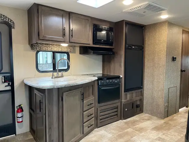 2018 KZ Connect 312 BHK - in Travel Trailers & Campers in St. Albert - Image 8