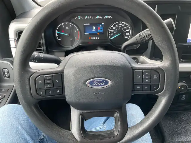 2023 Ford F-350 XLT -Clean Carfax-DIESEL- in Cars & Trucks in Annapolis Valley - Image 11