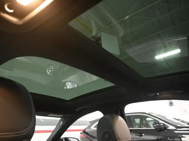 2021 Mercedes-Benz C 300 4MATIC No Accident AMG Night Digital Da in Cars & Trucks in Mississauga / Peel Region - Image 25