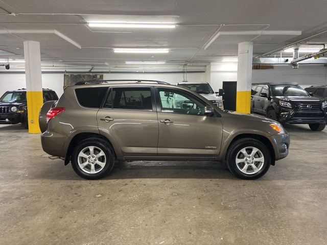 2011 Toyota RAV4 4WD V6 Limited Sunroof, Leather in Cars & Trucks in Calgary - Image 4